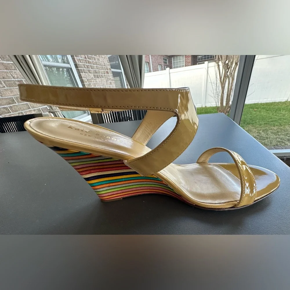 Kate Spade Clume  Beige Rainbow Wedge Sandal -‎ Size 8